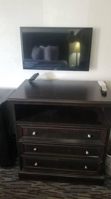 Hotel 2 Queen Beds Hotel Room 222 Wi-Fi Hot Tub Booking Stillwater Bagian luar foto